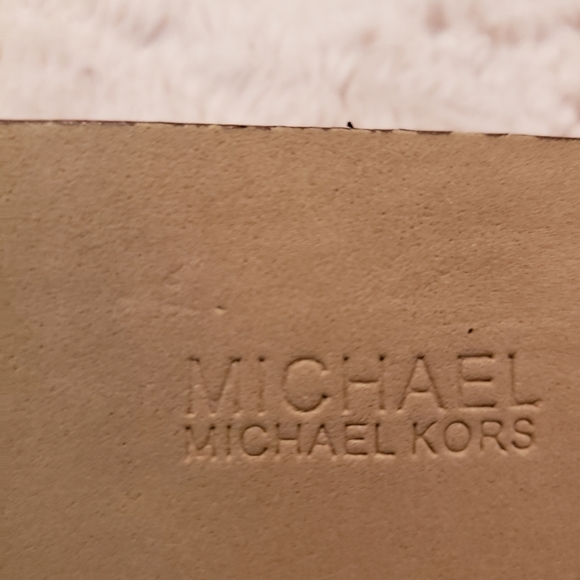Michael Kors Belt - Picture 6 of 9